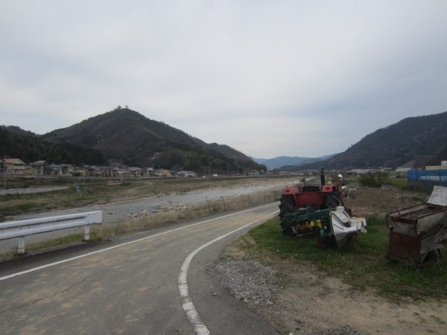 兵庫県朝来市和田山町　高本農場　竹田城　コメショウ