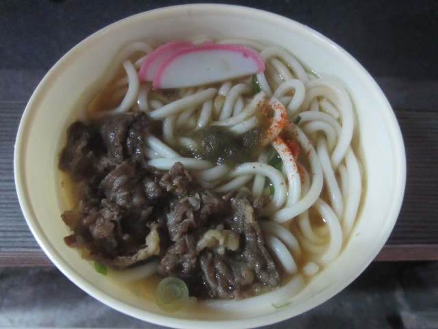富士電機めん類自販機　肉うどん　島根県益田市安富町花ヶ瀬　自販機コーナーオアシス　コメショウ