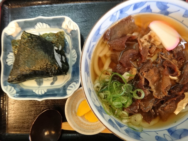 おにぎり　肉うどん　コメショウ　今日のお昼ごはん　本家権太樓　熊本県熊本市西区松尾町