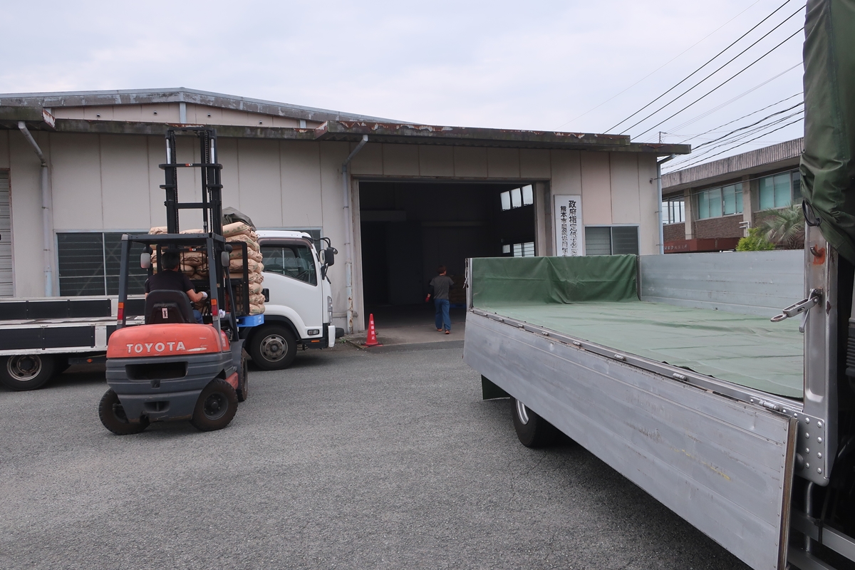 株式会社日食 福岡県糟屋郡須恵町大字植木831番地 食味にこだわり過ぎる変態米屋 熊本県熊本市東区画図町 令和4年産 特別栽培米 ヒノヒカリ 1等 JA熊本市 画図支店 低温倉庫 湧水米