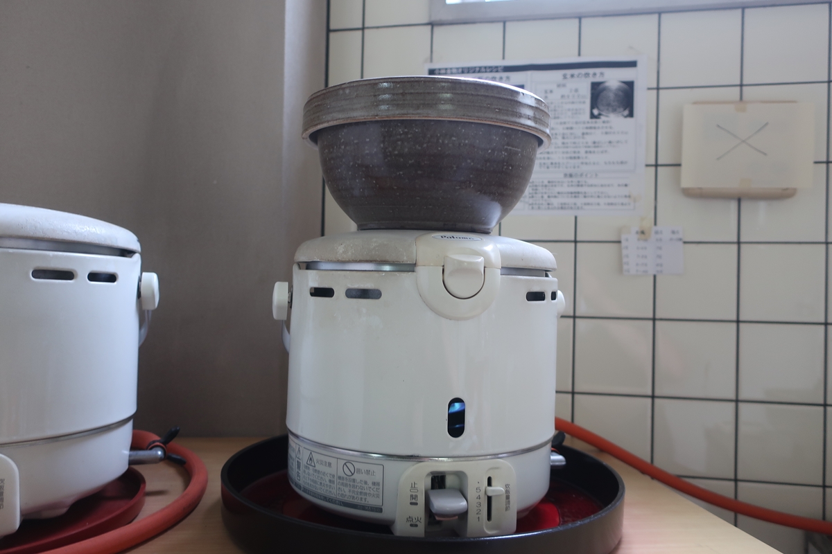 株式会社日食 福岡県糟屋郡須恵町大字植木831番地 食味にこだわり過ぎる変態米屋 炊飯 試食 パロマ ガス炊飯器 5.5合炊き PR-100DF